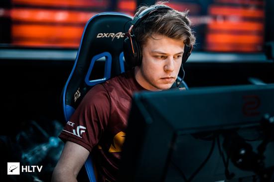 3DMAX 在击败 G2 后晋级 ESL Pro League S22 季后赛