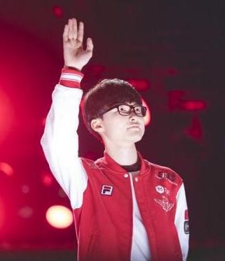 ClearLove ：不BAN小火龙是因为没线权 我们塞纳组合能拿优势