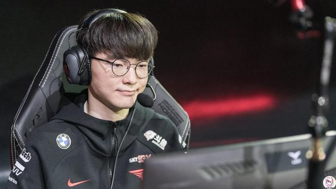 3个赛点无法拿下？ TyLoo 的铁血防守进入加时赛，GL连得7分赢得第一张地图