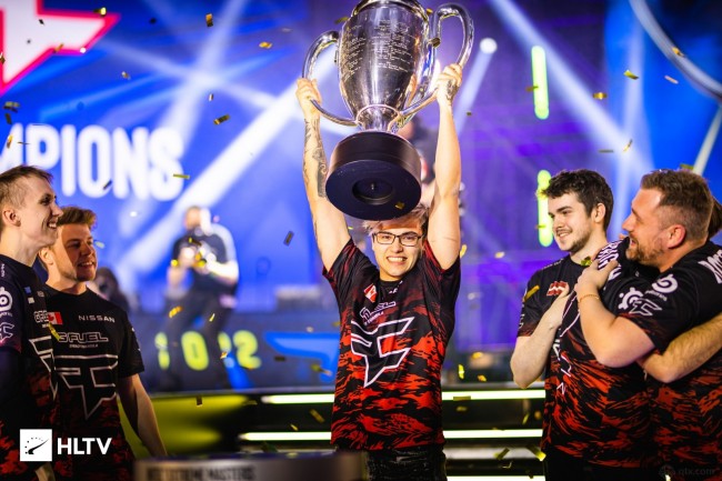 LECW2D2综述：FNC RGE傲视群雄 VIT力克G2