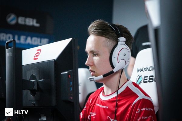 TyLoo 距离晋级 ESL Pro League S21 仅一步之遥，战胜了 Eternal Fire – Play-in 第二天的结果